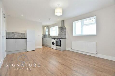 kitchen living area S.jpg