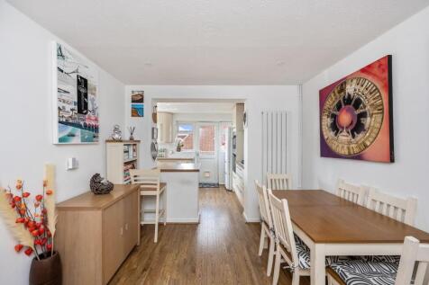 Thornhill Rise 173 KITCHEN DINER.jpeg