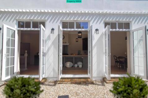 Indoor/outdoor living