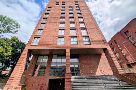 ** Zero Deposit Guarantee Available **
Available NOW! Be the first to live in this beautiful apartment overlooking Old Trafford and Salford Quays. Comes with allocated parking.