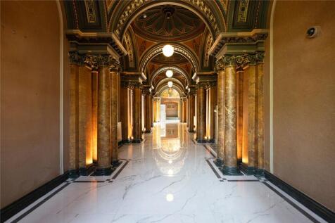 9 bed, 6 bath Terraced in Glasgow - Photo 4