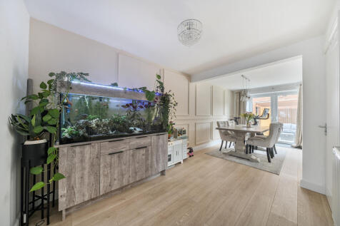 1321486136874e585252c9