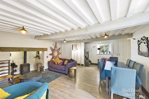 Sitting/Dining Room
