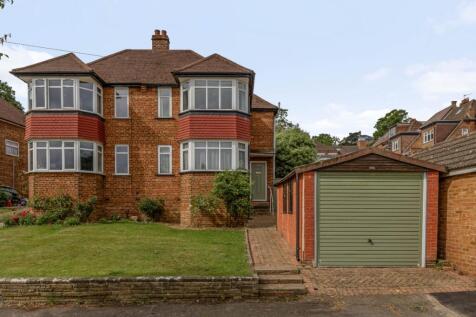 A well proportioned 1930s semi-detached house arranged over two floors, with two reception rooms, three bedrooms and a detached garage, set within easy reach of Crystal Palace Triangle, Park and stati