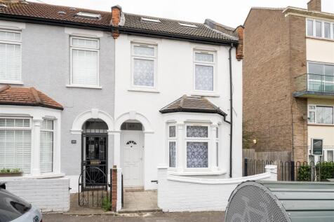 Carlton Road, E17