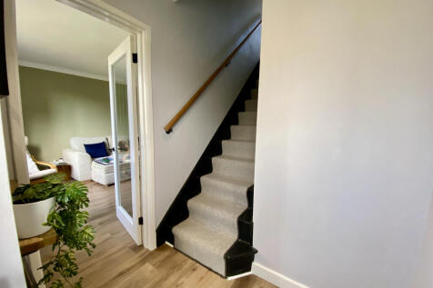 hallway binstead