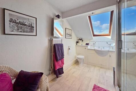 First Floor Bathroom