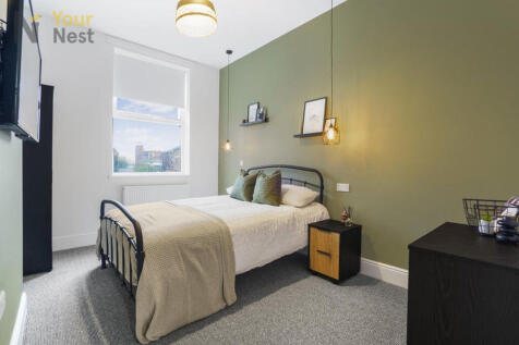 1 Bedroom House in WF10 1DG