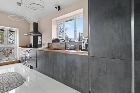 Main kitchen
