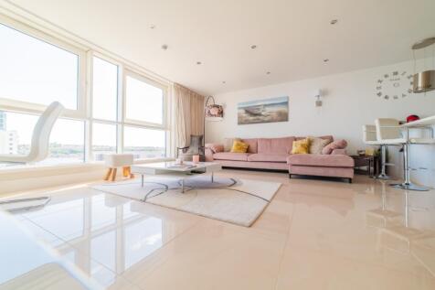 Lrg_Award-winning Media team on EVERY Listing_13