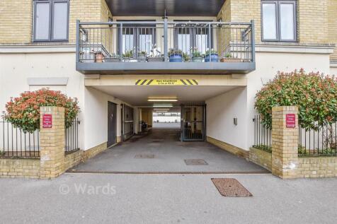Driveway/Parking