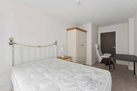 101791_Flat 17 Em...