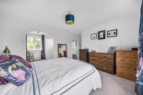 1344706-23-68b6f3...