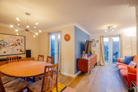 To Book A Viewing Call TPS Lostwithiel on 01208 87