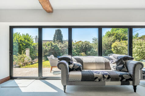 1281793-64-682732...