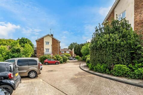 12-Linden-Court-23.jpg