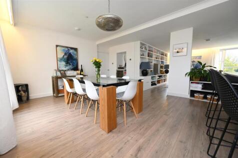 dining room1.JPG