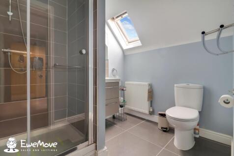 Bedroom 2 Ensuite