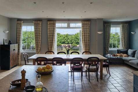 296012 - DGLA3482v2.jpg