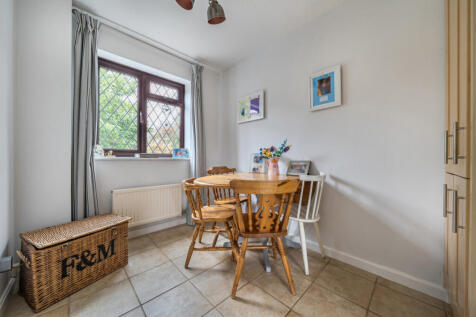 1344706-12-68b6db...