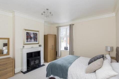 Bedroom Two (Main House)