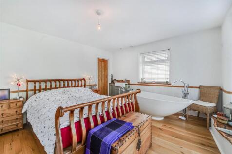 MANOR GREEN ROAD, 8a (EXTRAS)-143.jpg