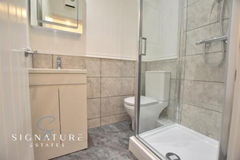 Shower Room (1).jpg
