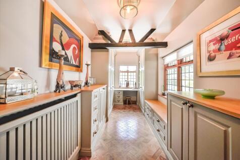 6 bed, 4 bath Detached in Birmingham - Photo 18