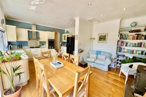 PHOTO-2025-05-11-19-47-19 (21).jpg