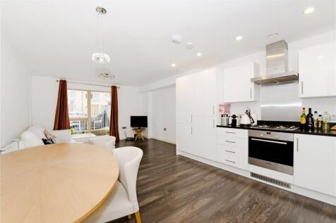 Kitchen/ Dining