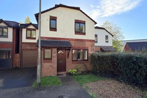 4 Bedroom Detached in EX16 5BR