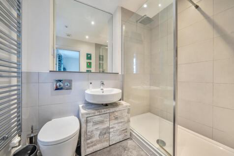 1410596-10-698b4b...