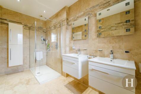 7 bed, 3 bath Detached in Birmingham - Photo 34