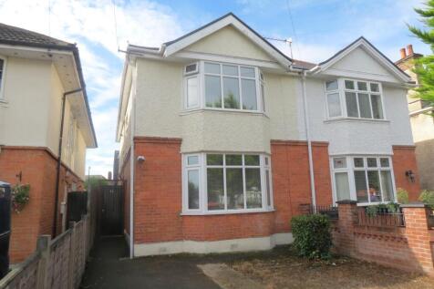 4 Bedroom House in BH3 7LU