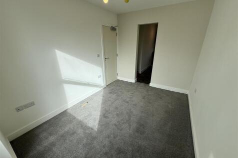 FLAT 5 (6).JPG