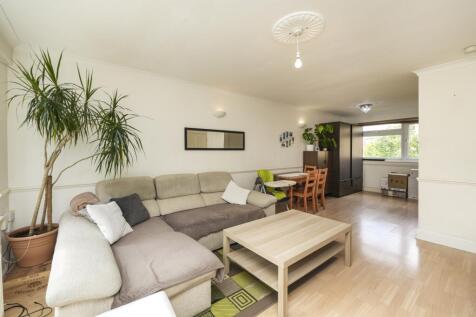 Lounge 3