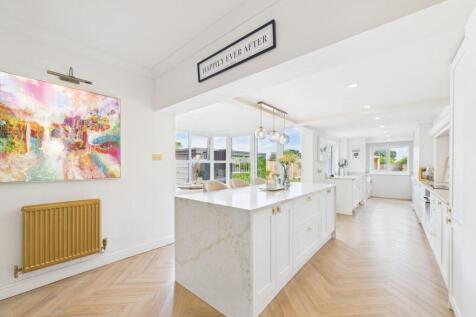 Entertaining Kitchen/Dining Room