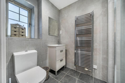 1376061-13-690e18...