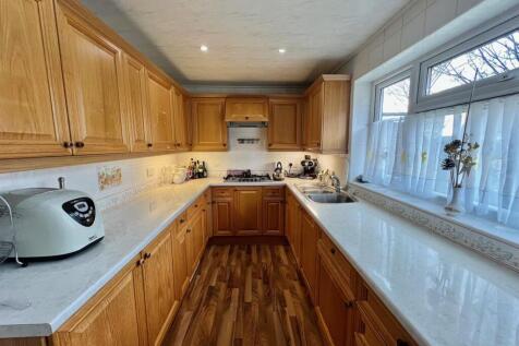 Bramleys Estate Agents - Larch Close - Kirkheaton