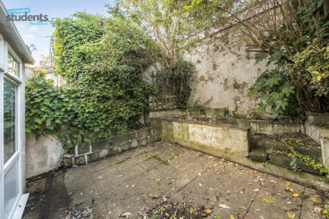 e8a5faab-d137-4e7...