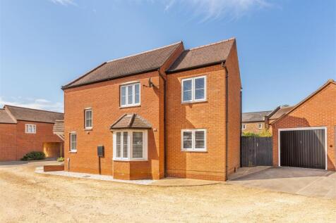 8 Sage Close, Banbury-1.jpg