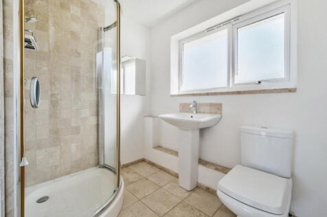 1348205-12-68b5c7...