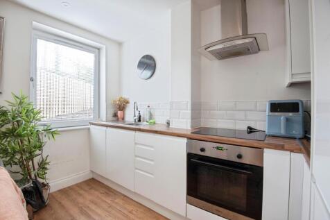 Lounge/Kitchen