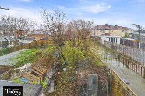 CAM02176G0-PR0765...