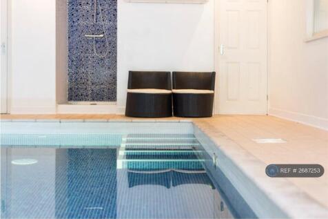 Swimming Pool With Shower And Wc