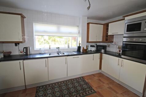 Breakfasting Kitchen