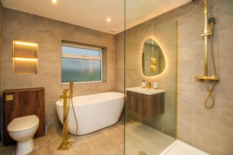 BATHROOM/W.C.
