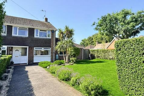 4 Bedroom Semi-Detached House