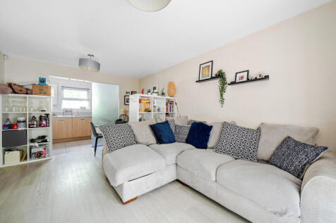 1315889-28-686251...