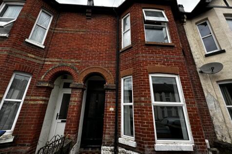 4 Bedroom House in SO17 2GS